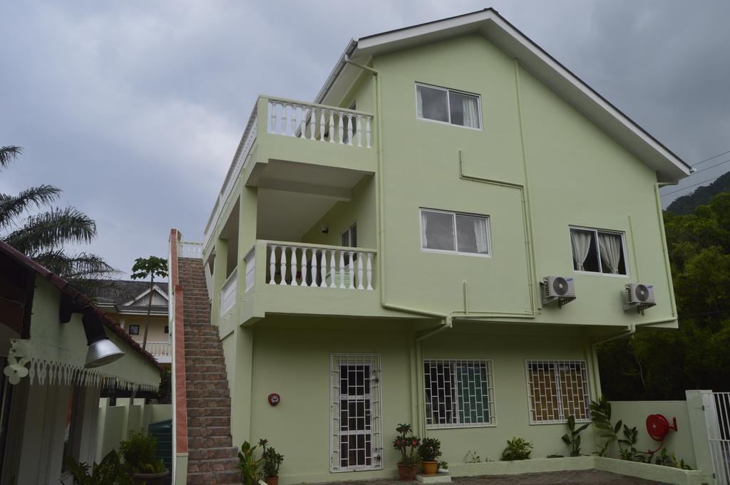 Chez Payet Airport Guesthouse Pointe La Rue Exterior photo